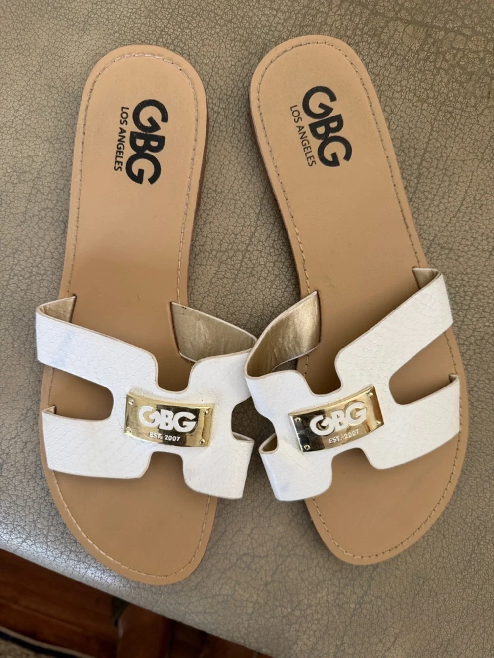 GBG Los Angeles slip white